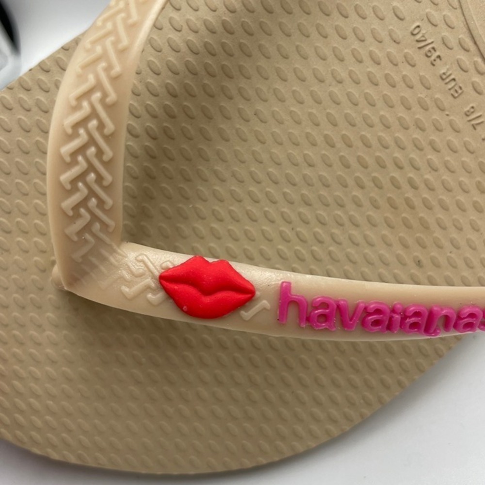 SLCR0020 W's 7/8 Havaianas 'Kiss & Tell' fip flops sandals